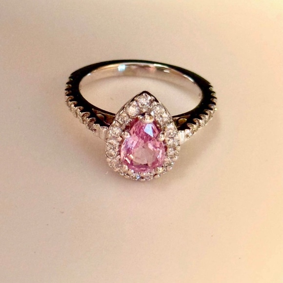 1.17ct Pink Sapphire and Diamond Ring, 14KT white gold. Size 5.5.
